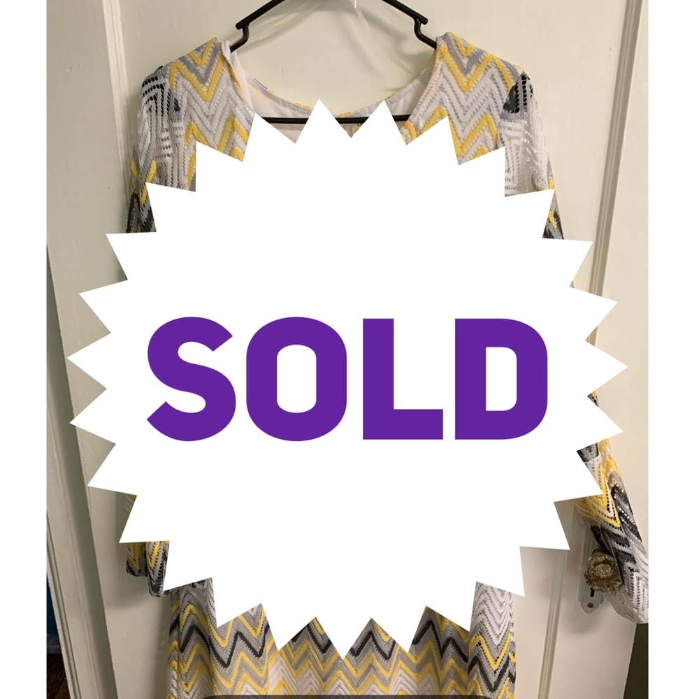 🌻SOLD🌻Chevron Dress with Lining 3/4 sleeves